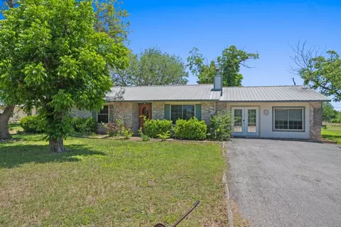 1961 Bolton Rd, Marion, TX 78124