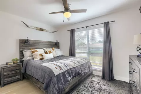 Bedroom - 9016 W Pointer Ln, Austin, TX 78758 photo 4 of 6