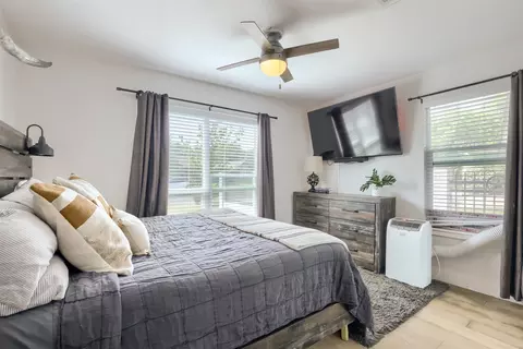 Bedroom - 9016 W Pointer Ln, Austin, TX 78758 photo 3 of 6