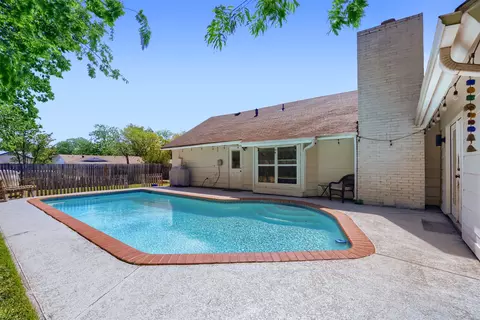 Exterior - 9016 W Pointer Ln, Austin, TX 78758 photo 9 of 9