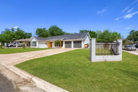 Exterior - 9016 W Pointer Ln, Austin, TX 78758 photo 5 of 9