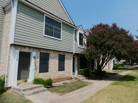 12325 Los Indios Trl #14, Austin, TX 78729