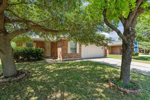 103 Easy St, Hutto, TX 78634