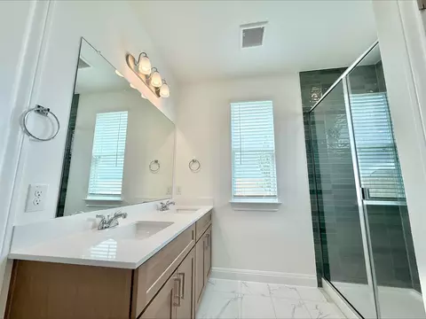 Bath - 405 Young St, Buda, TX 78610 photo 1 of 3