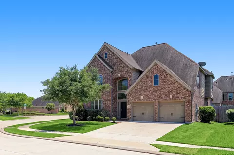 2604 Longlake Dr, Pearland, TX 77584
