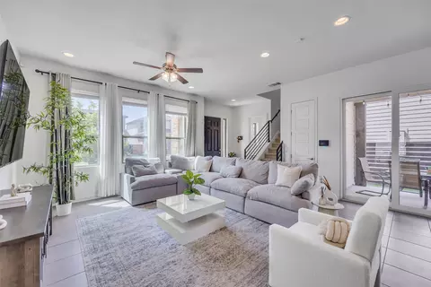 1612 Arcilla St, Austin, TX 78741