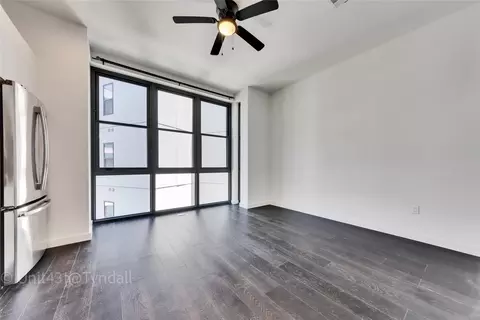 800 Embassy Dr #431, Austin, TX 78702