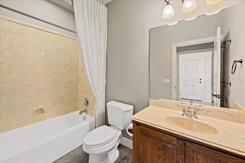 Bath - 4900 Sonora Trce, Georgetown, TX 78633 photo 3 of 3