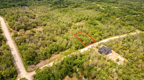 281 Nene Ln, Bastrop, TX 78602