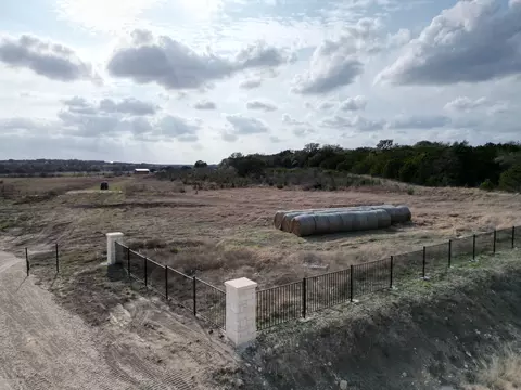 104 Scotty Ln, Liberty Hill, TX 78642