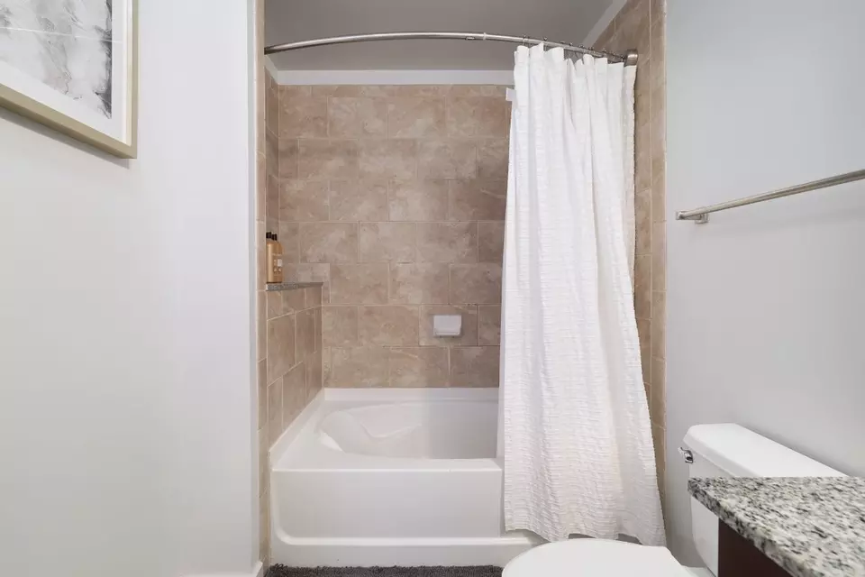 Bath - 360 Nueces St #3506, Austin, TX 78701 photo 2 of 2