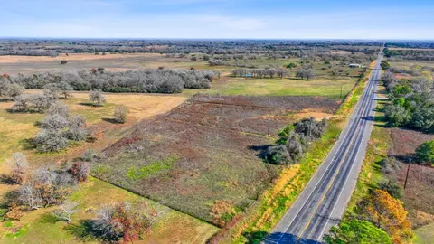 10996 Us Highway 90 W, Harwood, TX 78632