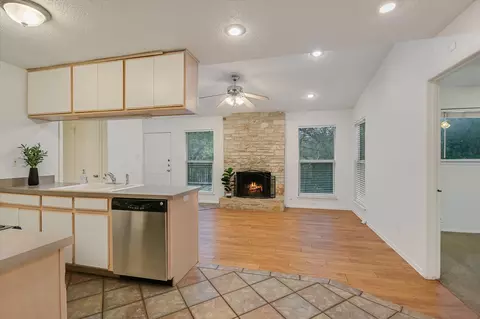 Living - 3207 Eanes Circle Cir, Austin, TX 78746 photo 3 of 3