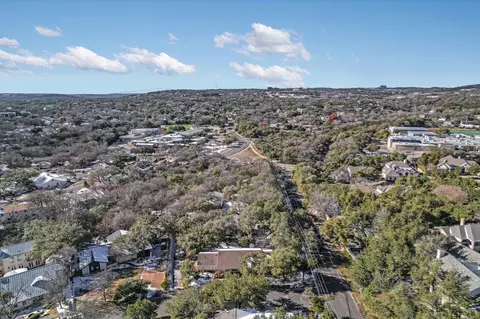 View/Area - 3207 Eanes Circle Cir, Austin, TX 78746 photo 3 of 4