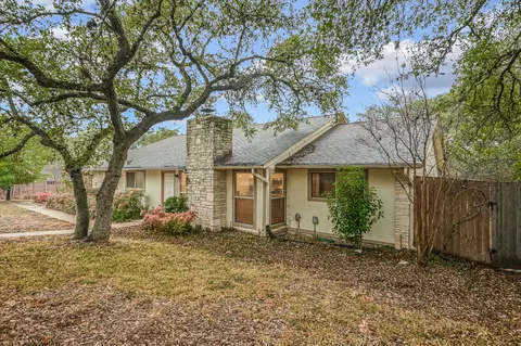 Exterior - 3207 Eanes Circle Cir, Austin, TX 78746 photo 5 of 8