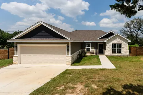 1110 County Road 1045, Lampasas, TX 76550