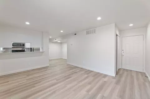 3819 Southway Dr #105, Austin, TX 78704