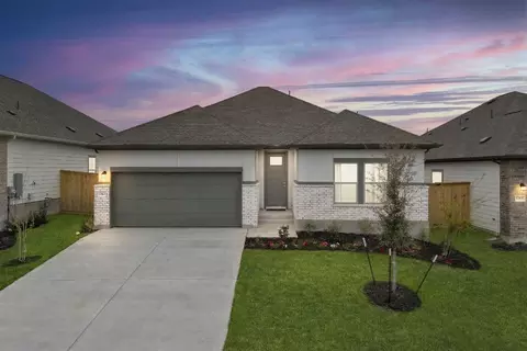 13617 Gray Landing Dr, Elgin, TX 78621
