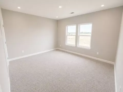 Bedroom - 160 Wind Hl, Jarrell, TX 76537 photo 5 of 9