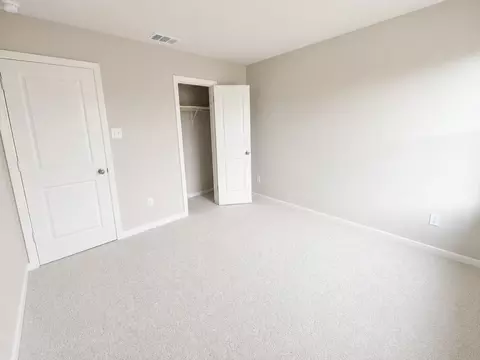 Bedroom - 160 Wind Hl, Jarrell, TX 76537 photo 7 of 9