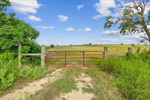 1700 Cr 322, Bartlett, TX 76511 photo 3