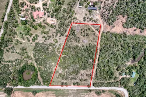 279 Earl Callahan Rd #A, Cedar Creek, TX 78612
