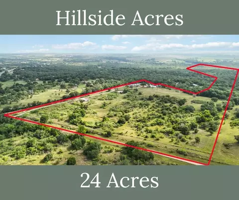 227 Henderson Ln, Lockhart, TX 78644
