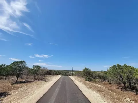 000 Apt 2 Sawtooth Dr, Bertram, TX 78605 photo 5