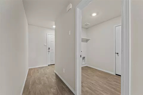 Entry Way - 410 Wild Goose Dr, Luling, TX 78648 photo 4 of 4