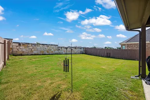 Exterior - 204 Lambert St, Leander, TX 78641 photo 3 of 7