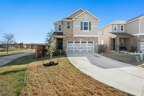 Exterior - 2001 Saskatoon St, Georgetown, TX 78626 photo 4 of 4