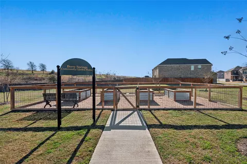 View/Area - 2001 Saskatoon St, Georgetown, TX 78626 photo 2 of 2