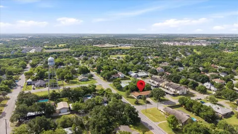 207 W Noton St #A, Pflugerville, TX 78660