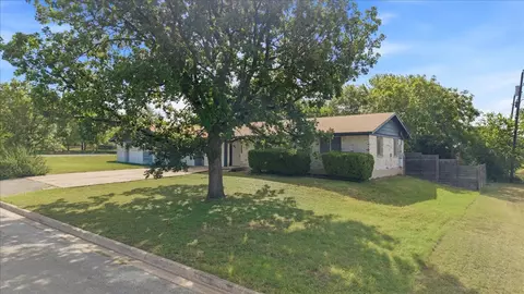 207 W Noton St #A, Pflugerville, TX 78660