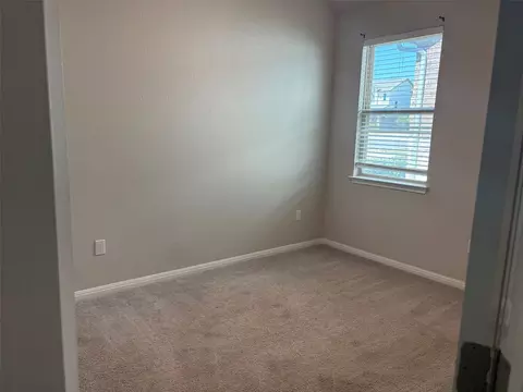 185 Munk Ln, Leander, TX 78641 photo 8