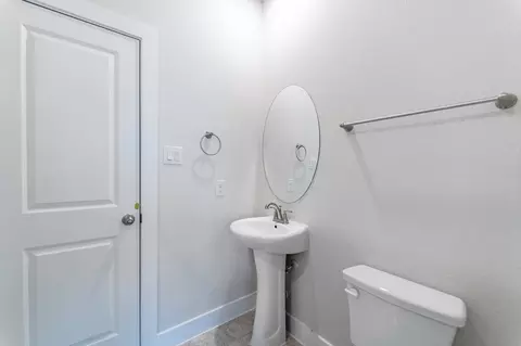 Bath - 871 Cherrystone Loop, Buda, TX 78610 photo 3 of 3