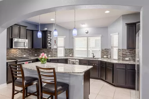 121 Pincea Pl, San Marcos, TX 78666