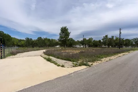 171 Comancheria Trl, Elgin, TX 78621 photo 2