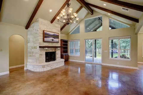 Living - 115 Pine Point Cv, Elgin, TX 78621 photo 2 of 6