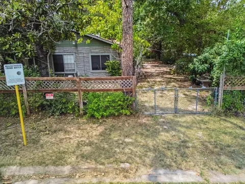 1008 Linden St, Austin, TX 78702