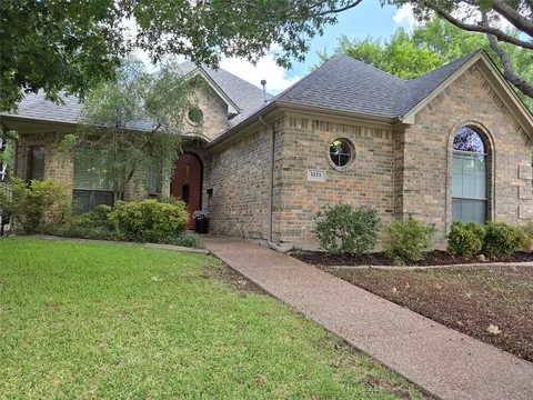 1121 Gabriel Ln, Fort Worth, TX 76116