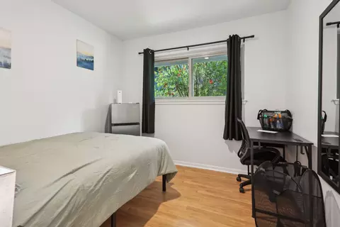 Bedroom - 8911 Pointer Ln, Austin, TX 78758 photo 5 of 6