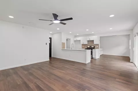 Living - 710 Ruby Isle Dr, Leander, TX 78641 photo 4 of 4