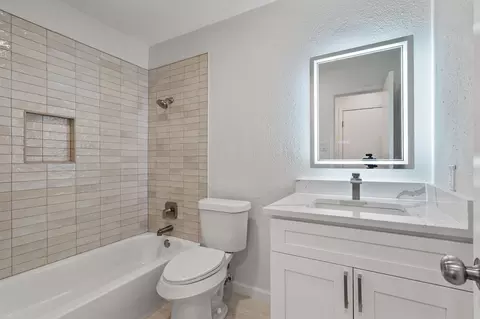 Bath - 710 Ruby Isle Dr, Leander, TX 78641 photo 3 of 4