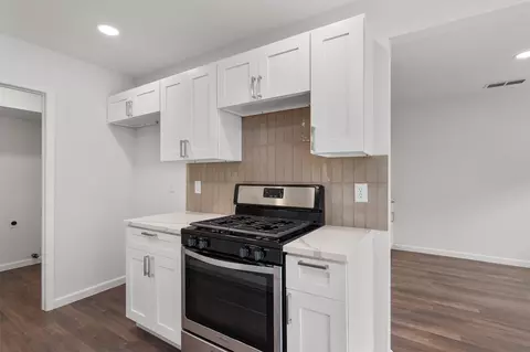 Kitchen - 710 Ruby Isle Dr, Leander, TX 78641 photo 2 of 4