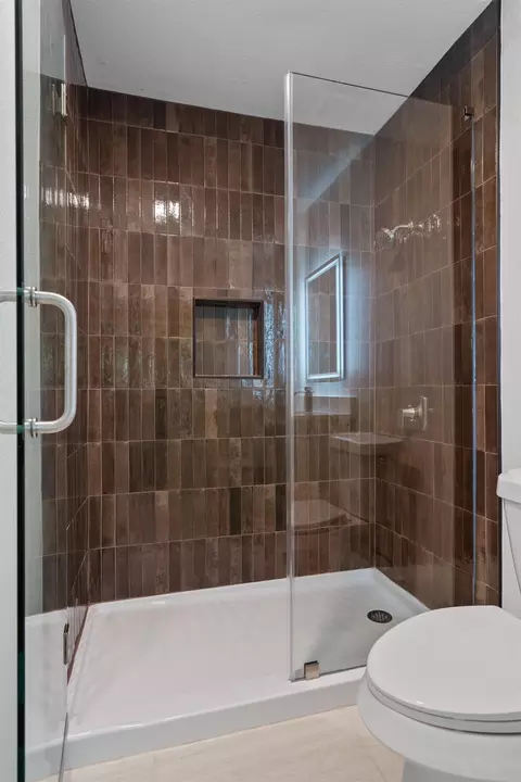 Bath - 710 Ruby Isle Dr, Leander, TX 78641 photo 2 of 4