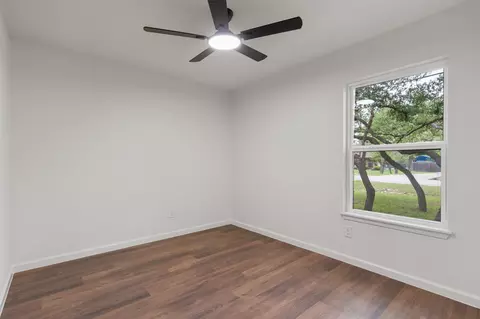 Bedroom - 710 Ruby Isle Dr, Leander, TX 78641 photo 5 of 8
