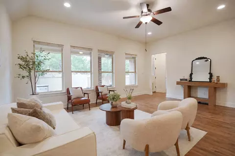 Living - 2301 Yaupon Range Dr, Leander, TX 78641 photo 2 of 3