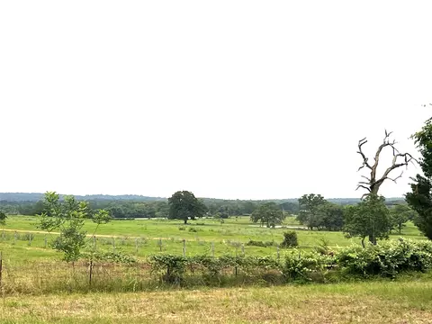 160 Rosanky Cattle Company Rd #R, Smithville, TX 78957