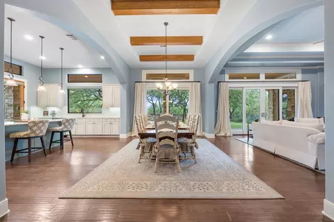 241 Onion Creek Ln, Driftwood, TX 78619